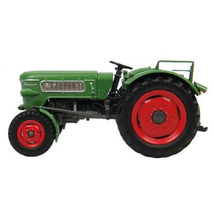 Universal Hobbies Fendt Farmer 2